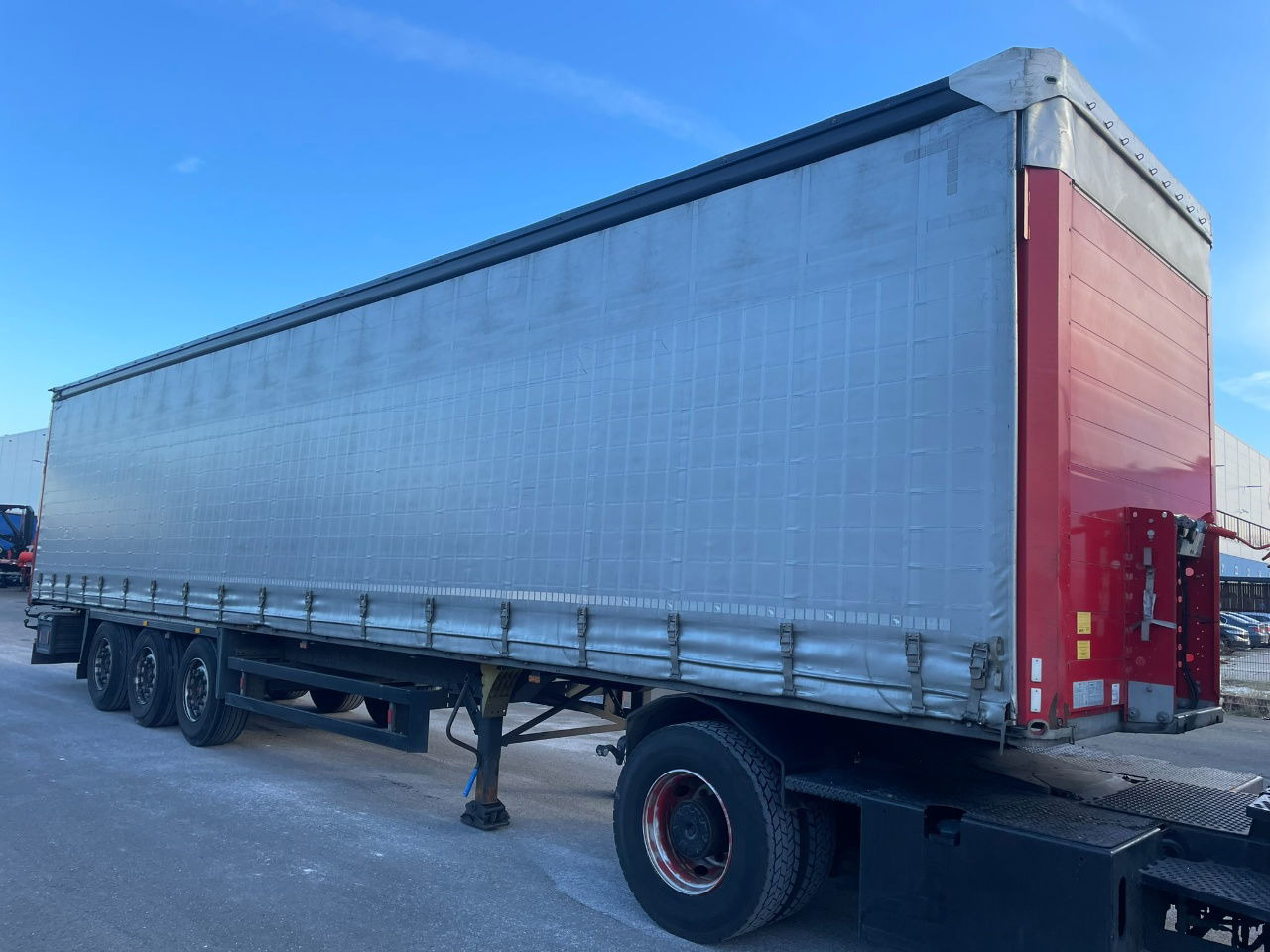 Schmitz Cargobull SCB-S3T EN 12642-XL / Allu borden / disc brakes / 2 x toolbox / tuf 4-2026 - Curtainsider semi-trailer: picture 2 Schmitz Cargobull SCB-S3T EN 12642-XL / Allu borden / disc brakes / 2 x toolbox / tuf 4-2026 - Curtainsider semi-trailer: picture 2