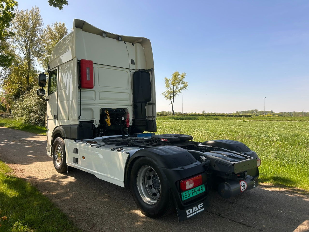 DAF XF 105.480 XF 480 FT / Only 385.000 KM / Hydrolijk / New smart Tacho / New o - Tractor unit: picture 3 DAF XF 105.480 XF 480 FT / Only 385.000 KM / Hydrolijk / New smart Tacho / New o - Tractor unit: picture 3