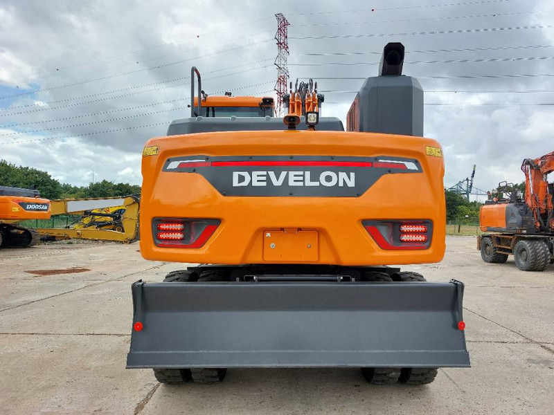 Develon DX 140 W-7 - Wheel excavator: picture 5 Develon DX 140 W-7 - Wheel excavator: picture 5