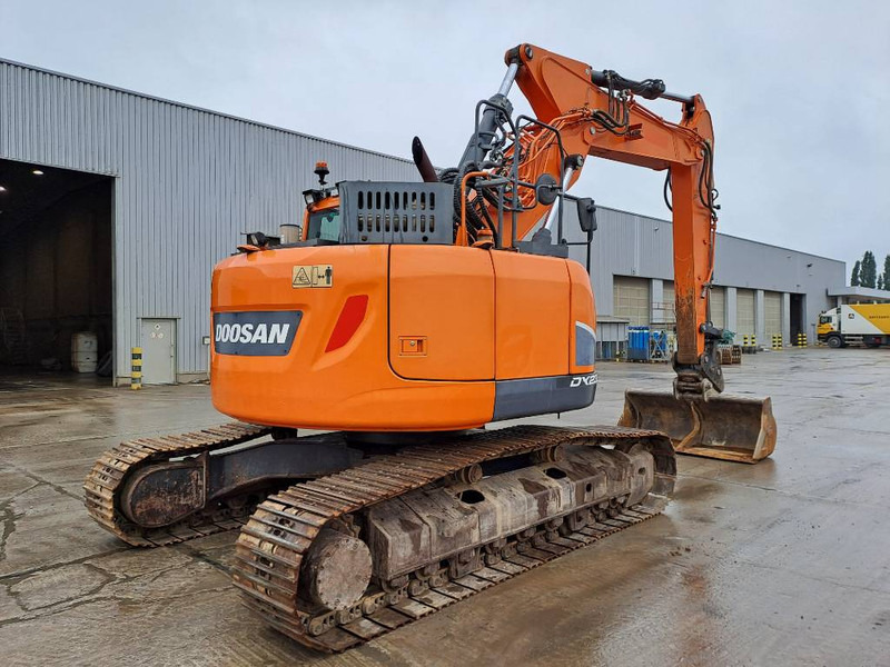 Doosan DX235LCR-5 (+ 3 Buckets) - Crawler excavator: picture 4 Doosan DX235LCR-5 (+ 3 Buckets) - Crawler excavator: picture 4