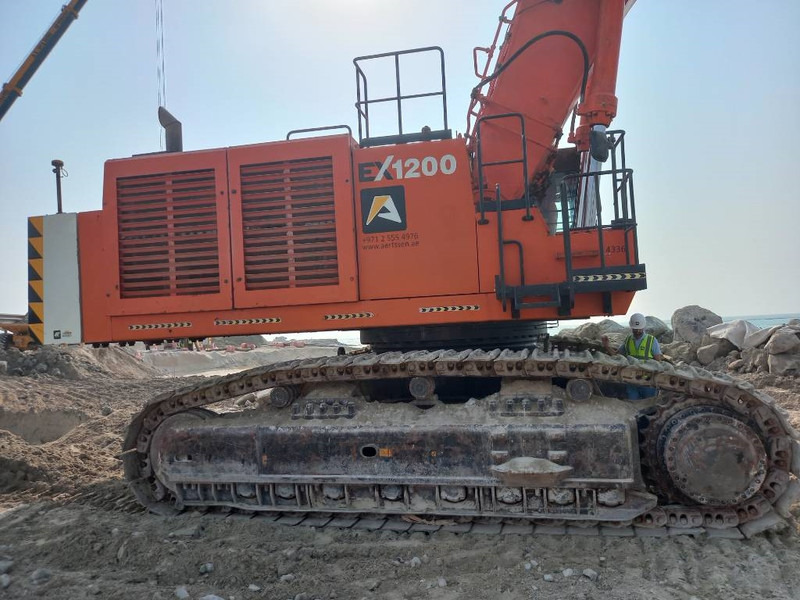 Hitachi EX1200-6 Longreach 28m (Abu Dhabi) - Excavator: picture 5 Hitachi EX1200-6 Longreach 28m (Abu Dhabi) - Excavator: picture 5
