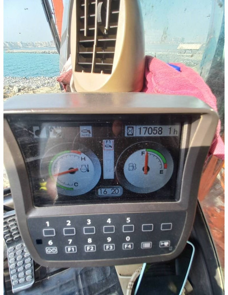 Excavator Hitachi EX1200-6 Longreach 28m (Abu Dhabi): picture 15