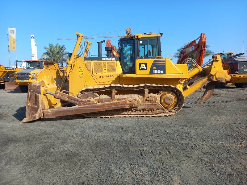 Komatsu D155A-6R (4 pcs available in Abu Dhabi) - Bulldozer: picture 1 Komatsu D155A-6R (4 pcs available in Abu Dhabi) - Bulldozer: picture 1