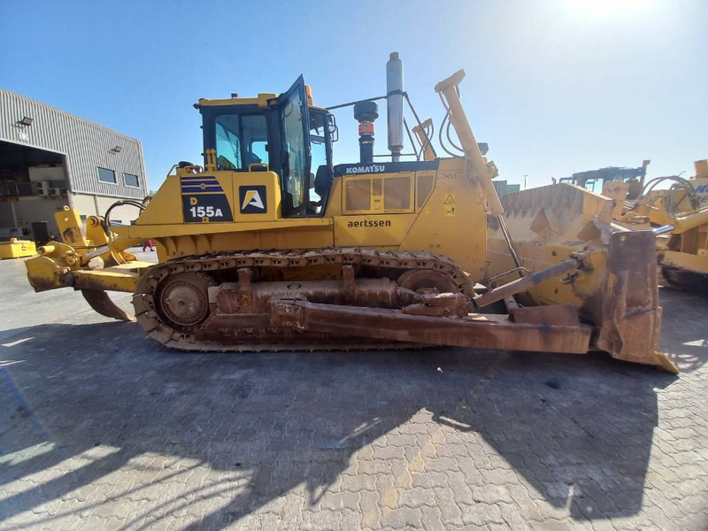 Komatsu D155A-6R (4 pieces available in Abu Dhabi) - Bulldozer: picture 2 Komatsu D155A-6R (4 pieces available in Abu Dhabi) - Bulldozer: picture 2