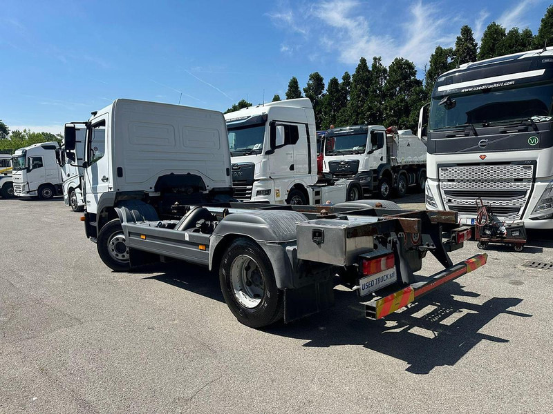 Mercedes-Benz Atego 13.23 - Cab chassis truck: picture 2 Mercedes-Benz Atego 13.23 - Cab chassis truck: picture 2