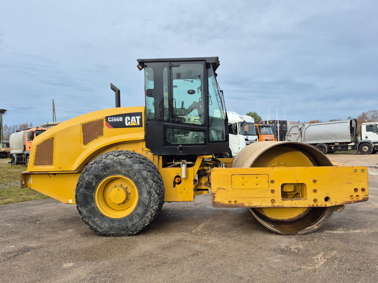 CATERPILLAR CS66B EPA - Roller: picture 1 CATERPILLAR CS66B EPA - Roller: picture 1