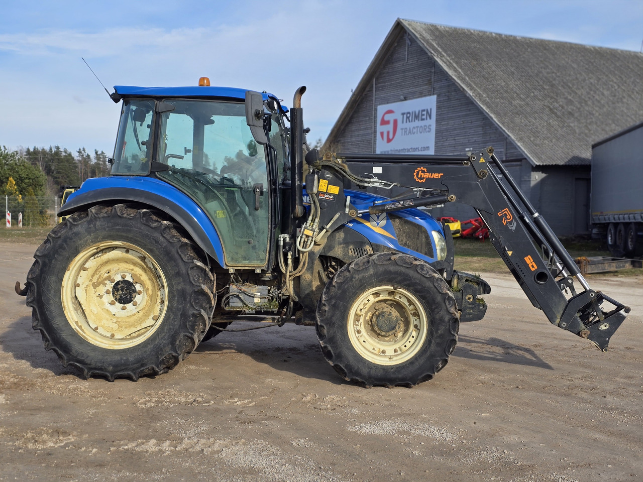 New Holland T5.115 - Farm tractor: picture 2 New Holland T5.115 - Farm tractor: picture 2