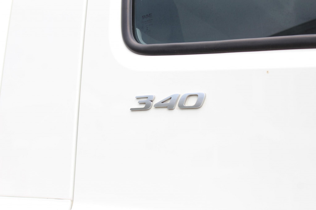 Daf CF 340 E6 Koffer 8,5m Klima LDW Rolltor LBW - Box truck: picture 4 Daf CF 340 E6 Koffer 8,5m Klima LDW Rolltor LBW - Box truck: picture 4