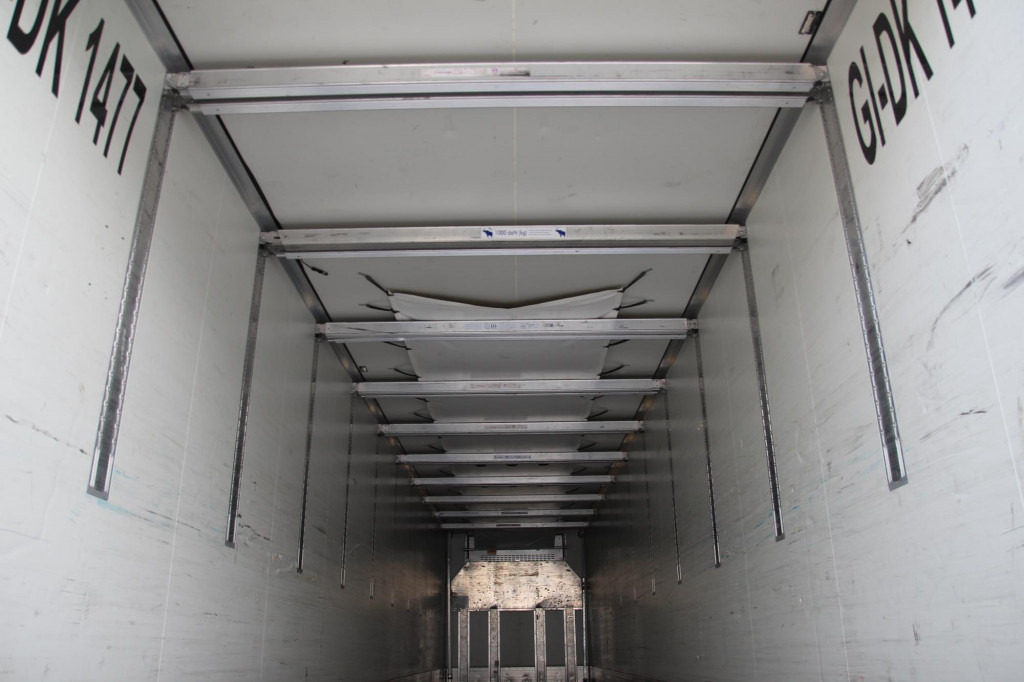 Krone CV 1550 Doppelstock Strom Aluboden - Refrigerator semi-trailer: picture 2 Krone CV 1550 Doppelstock Strom Aluboden - Refrigerator semi-trailer: picture 2