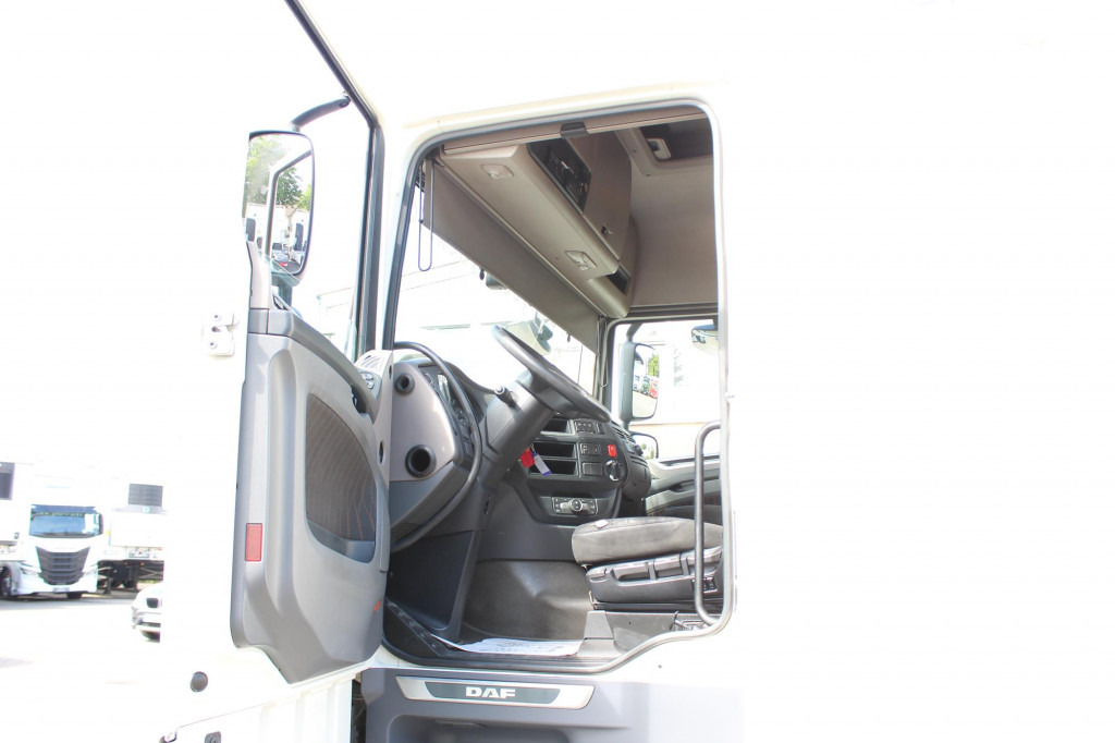 Daf XF 480 E6 Space Cab Standheizung 2 Liegen - Tractor unit: picture 3 Daf XF 480 E6 Space Cab Standheizung 2 Liegen - Tractor unit: picture 3