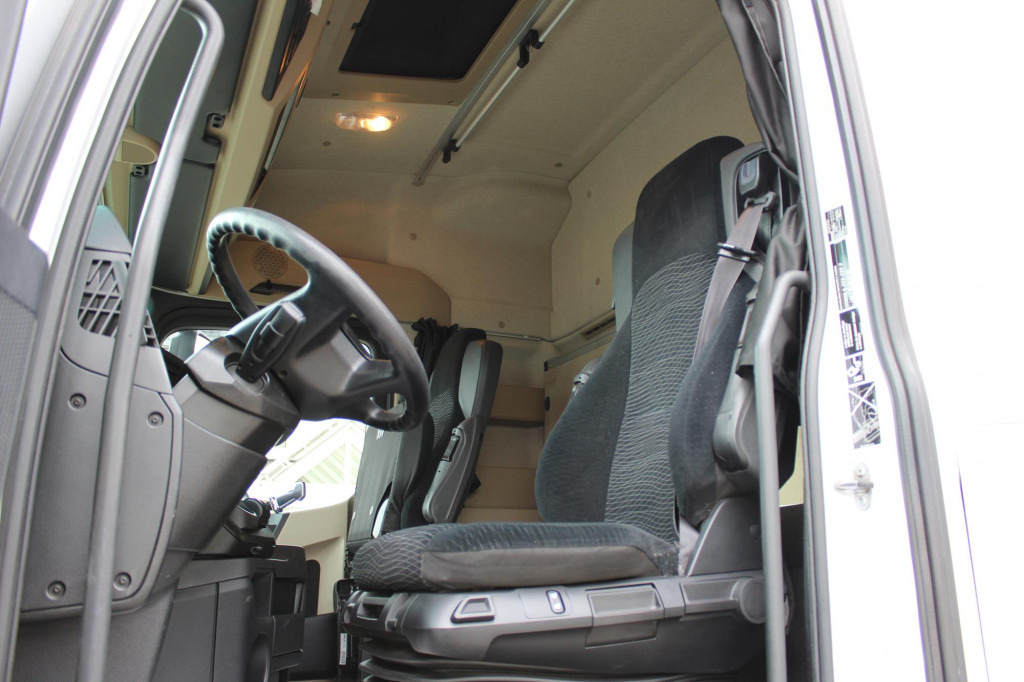 Mercedes-Benz Actros 1845 E6 ACC LDW Kühlbox Vollspoiler - Tractor unit: picture 4 Mercedes-Benz Actros 1845 E6 ACC LDW Kühlbox Vollspoiler - Tractor unit: picture 4