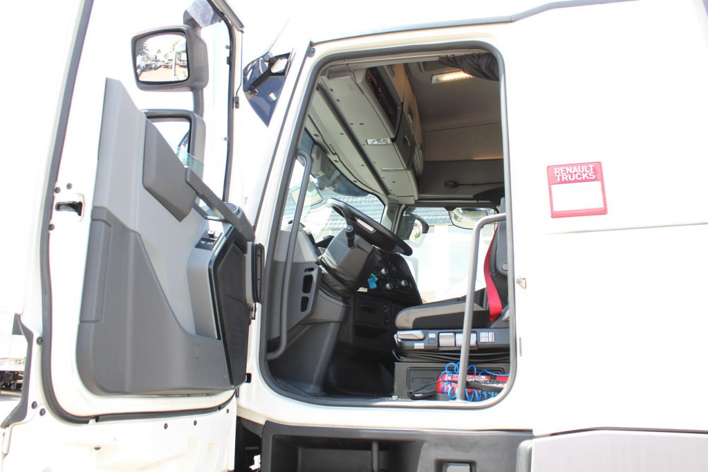 Renault T 520 E6 High Sleeper Retarder Kühlbox VIN: MD - Tractor unit: picture 4 Renault T 520 E6 High Sleeper Retarder Kühlbox VIN: MD - Tractor unit: picture 4