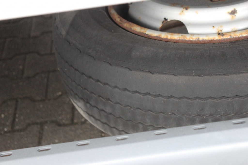 Mercedes-Benz Atego 818 Koffer Klima LDW Schalter LBW - Van: picture 5 Mercedes-Benz Atego 818 Koffer Klima LDW Schalter LBW - Van: picture 5