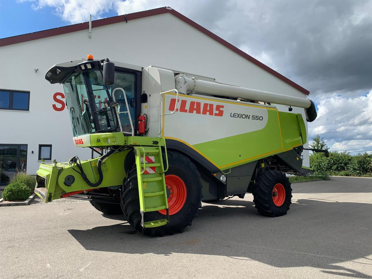 CLAAS Lexion 550, SW V660, 3D, Klimaautomatik - Combine harvester: picture 2 CLAAS Lexion 550, SW V660, 3D, Klimaautomatik - Combine harvester: picture 2
