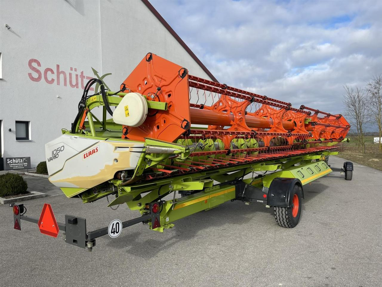 CLAAS Schneidwerk Claas Vario V1050, 1600ha, LED Laser, Baujahr 2016 - Grain header: picture 4 CLAAS Schneidwerk Claas Vario V1050, 1600ha, LED Laser, Baujahr 2016 - Grain header: picture 4