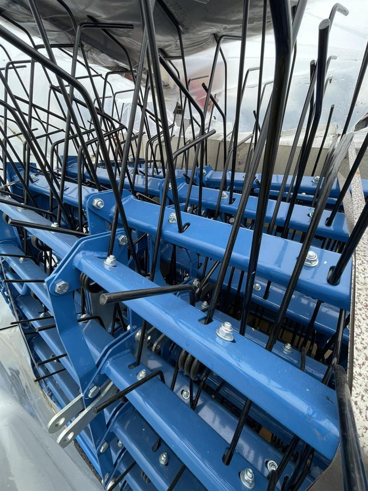 Hatzenbichler Neuer unbenutzter Striegel mit hydraulischer Druckverstellung, 12m AB, Hatzenbichler Striegel - Harrow: picture 5 Hatzenbichler Neuer unbenutzter Striegel mit hydraulischer Druckverstellung, 12m AB, Hatzenbichler Striegel - Harrow: picture 5