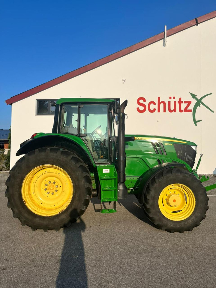 John Deere 6170M - Farm tractor: picture 4 John Deere 6170M - Farm tractor: picture 4