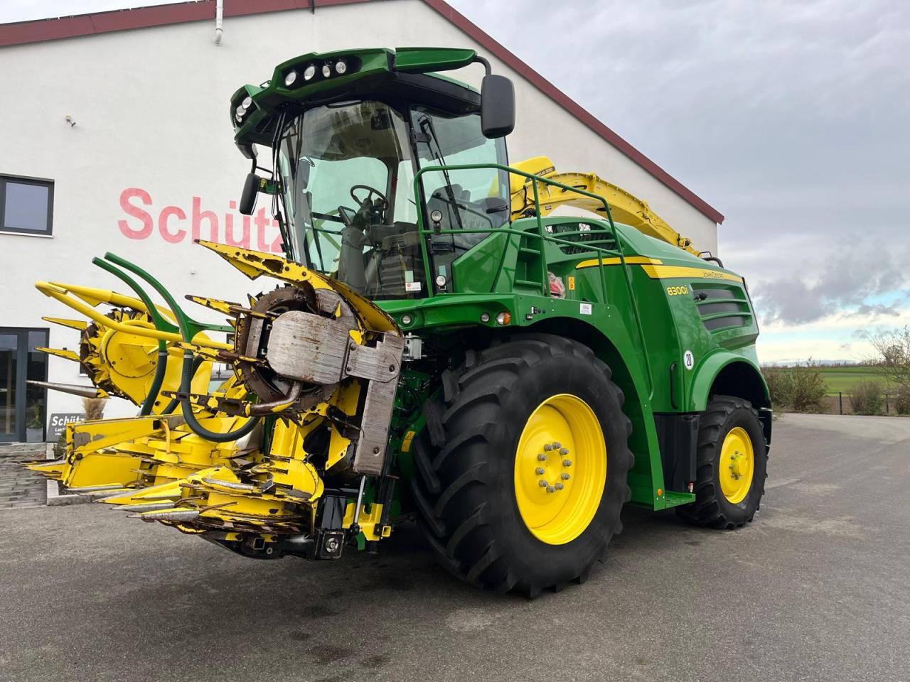 John Deere 8300i JD mit 910Bh, Havestlap, Pickup, Kemper - Forage harvester: picture 1 John Deere 8300i JD mit 910Bh, Havestlap, Pickup, Kemper - Forage harvester: picture 1