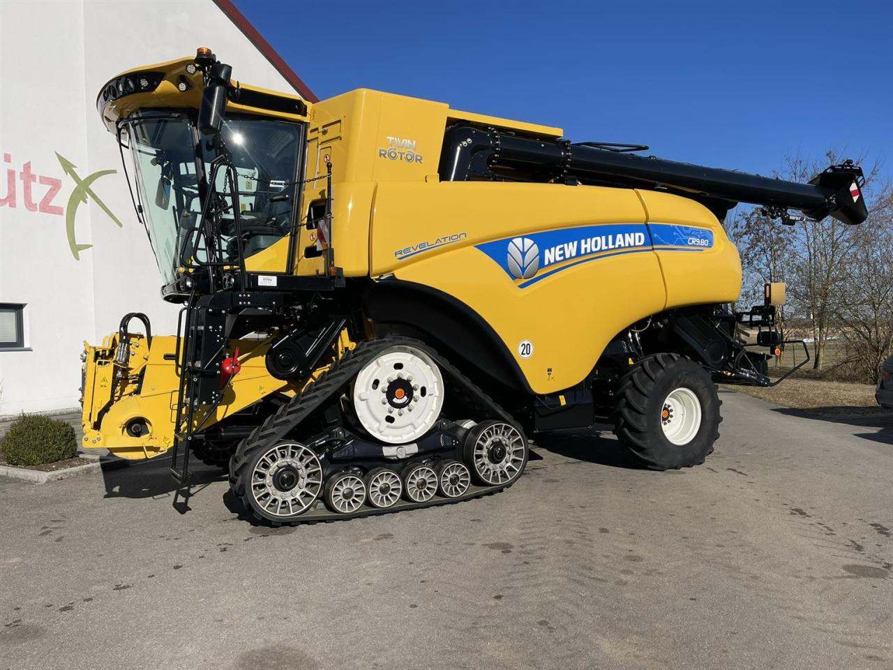 New Holland NH CR 9.80 Revelation, Optispread, Opticlean - Combine harvester: picture 1 New Holland NH CR 9.80 Revelation, Optispread, Opticlean - Combine harvester: picture 1