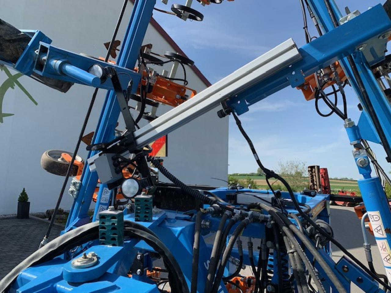 Schmotzer Hackgerät 8 - reihig, 75cm, mit Section Controll und Verschieberahmen, Schmotzer - Soil tillage equipment: picture 5 Schmotzer Hackgerät 8 - reihig, 75cm, mit Section Controll und Verschieberahmen, Schmotzer - Soil tillage equipment: picture 5