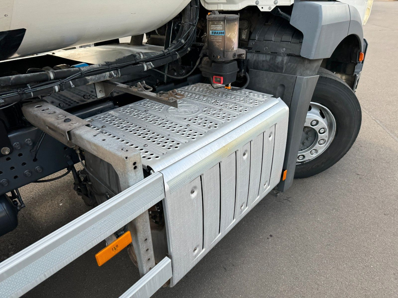 New Garbage truck Mercedes-Benz Antos 2533 6x2 Faun Rotopress 520 + Delta Lifter Mercedes-Benz Antos 2533 6x2 Faun Rotopress 520 + Delta Lifter: picture 9