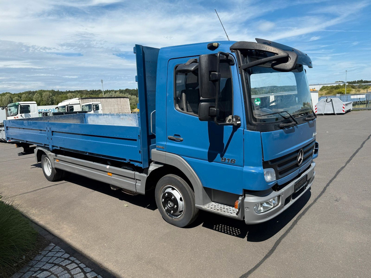 Mercedes-Benz Atego 816 Euro 5 AHK + Druckluftanschlüssen - Dropside/ Flatbed truck: picture 1 Mercedes-Benz Atego 816 Euro 5 AHK + Druckluftanschlüssen - Dropside/ Flatbed truck: picture 1