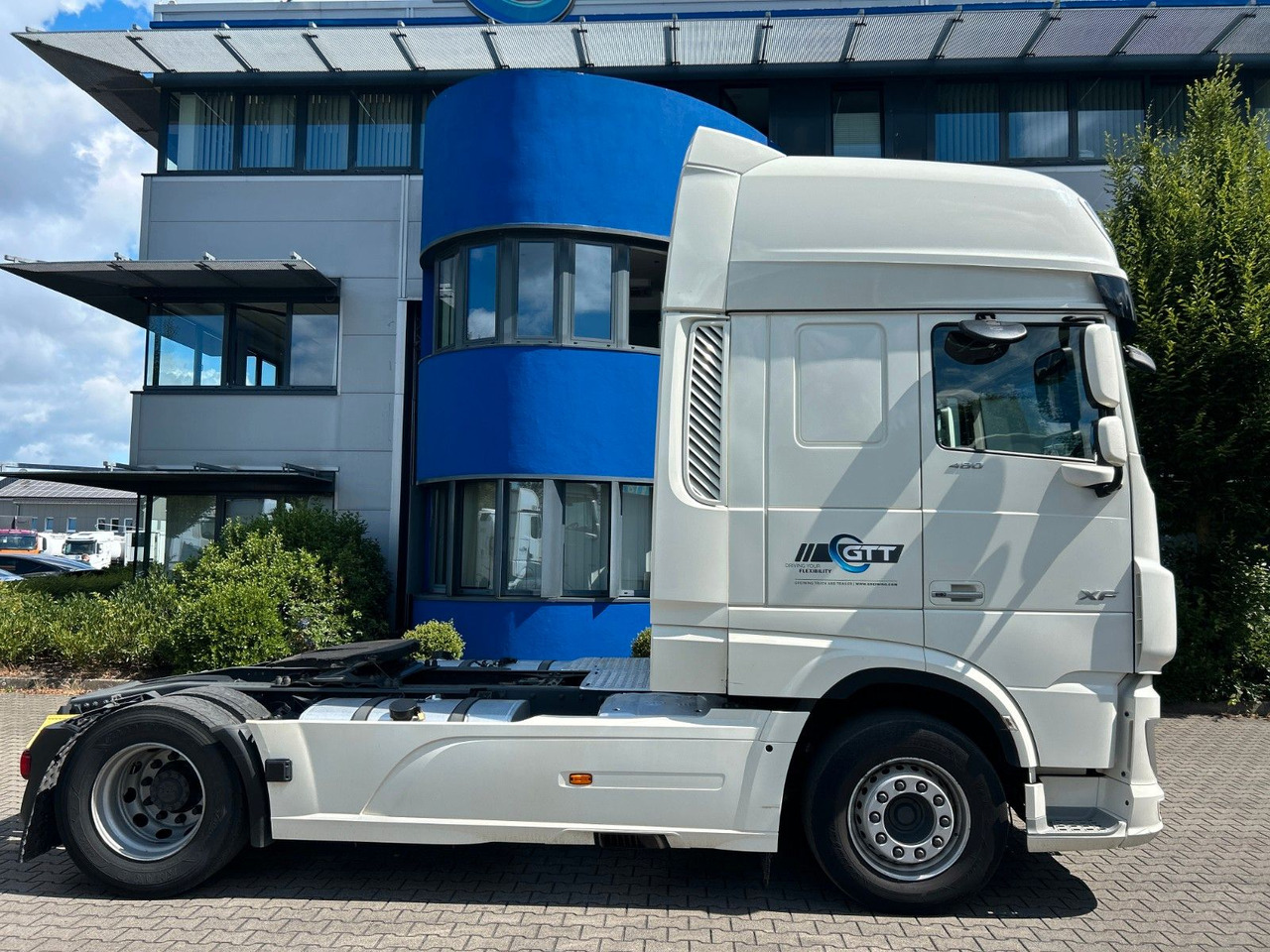 DAF XF 480 FT SSC, Abbiegeassistent, Standklima - Tractor unit: picture 2 DAF XF 480 FT SSC, Abbiegeassistent, Standklima - Tractor unit: picture 2