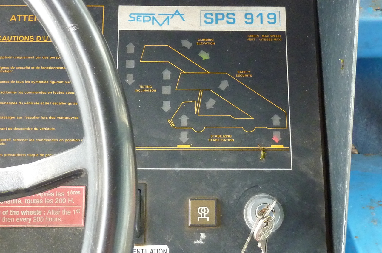 SOVAM Passenger Stairs 1.9 SPS - Passenger stairs: picture 4 SOVAM Passenger Stairs 1.9 SPS - Passenger stairs: picture 4