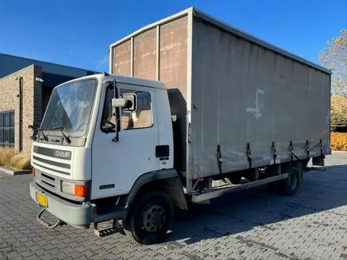 DAF LF 45.160 FA45.160 - Curtainsider truck: picture 1 DAF LF 45.160 FA45.160 - Curtainsider truck: picture 1