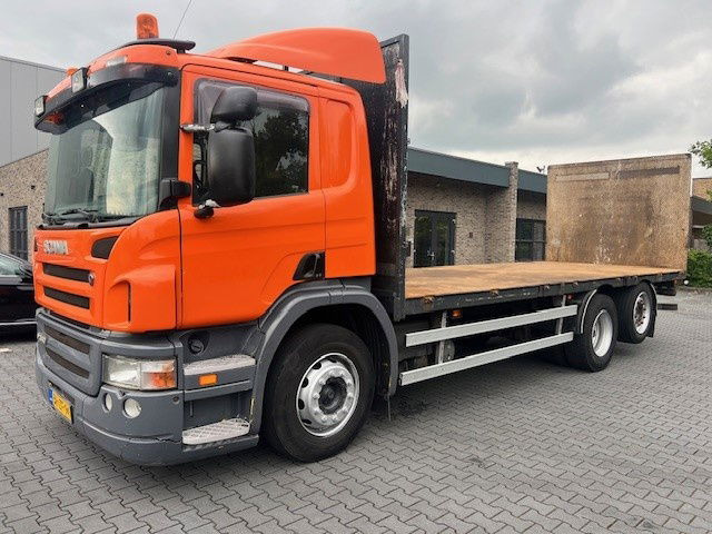 Scania P340 6x2 - Dropside/ Flatbed truck: picture 1 Scania P340 6x2 - Dropside/ Flatbed truck: picture 1