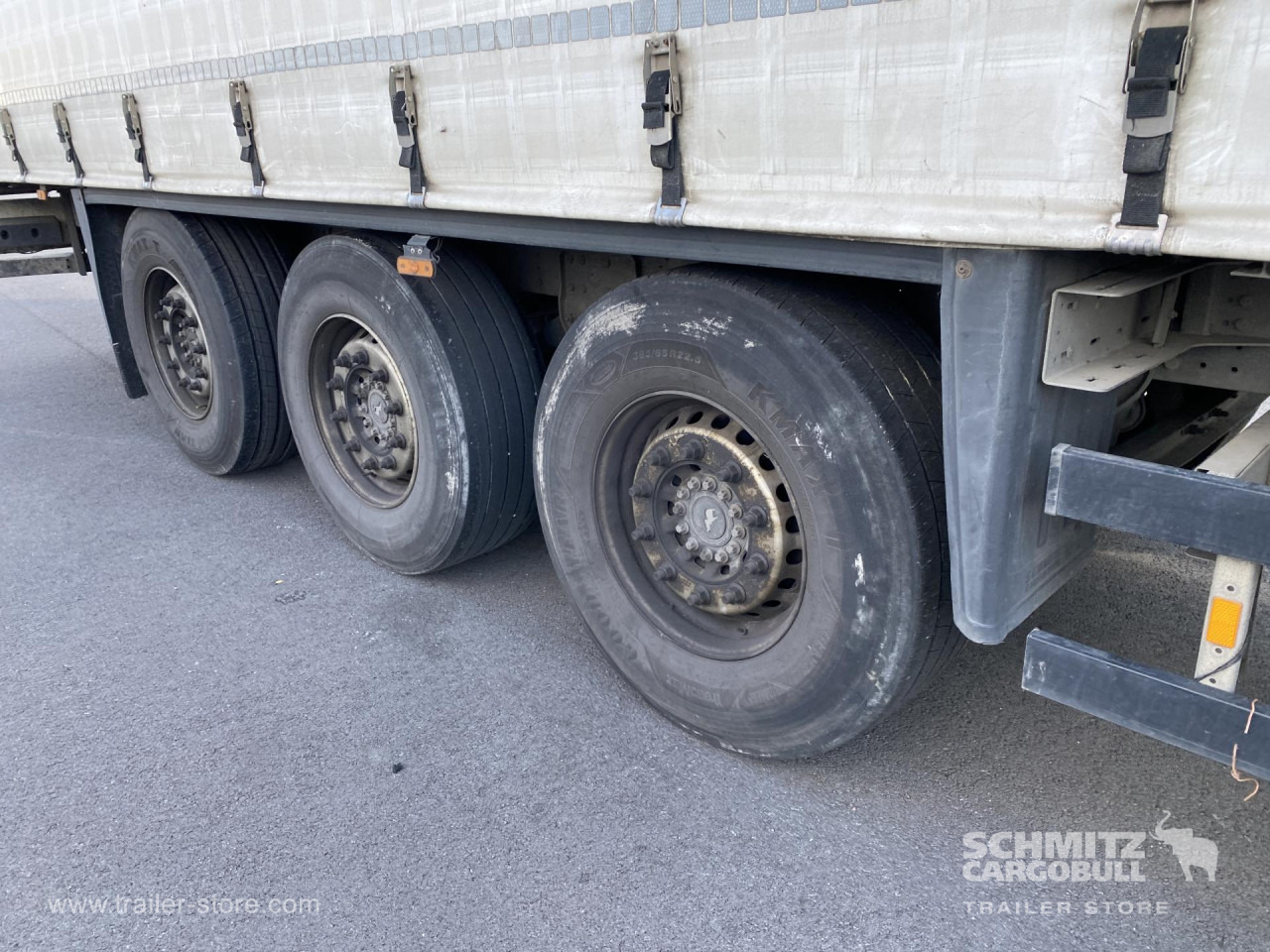 SCHMITZ Curtainsider Standard - Curtainsider semi-trailer: picture 3 SCHMITZ Curtainsider Standard - Curtainsider semi-trailer: picture 3