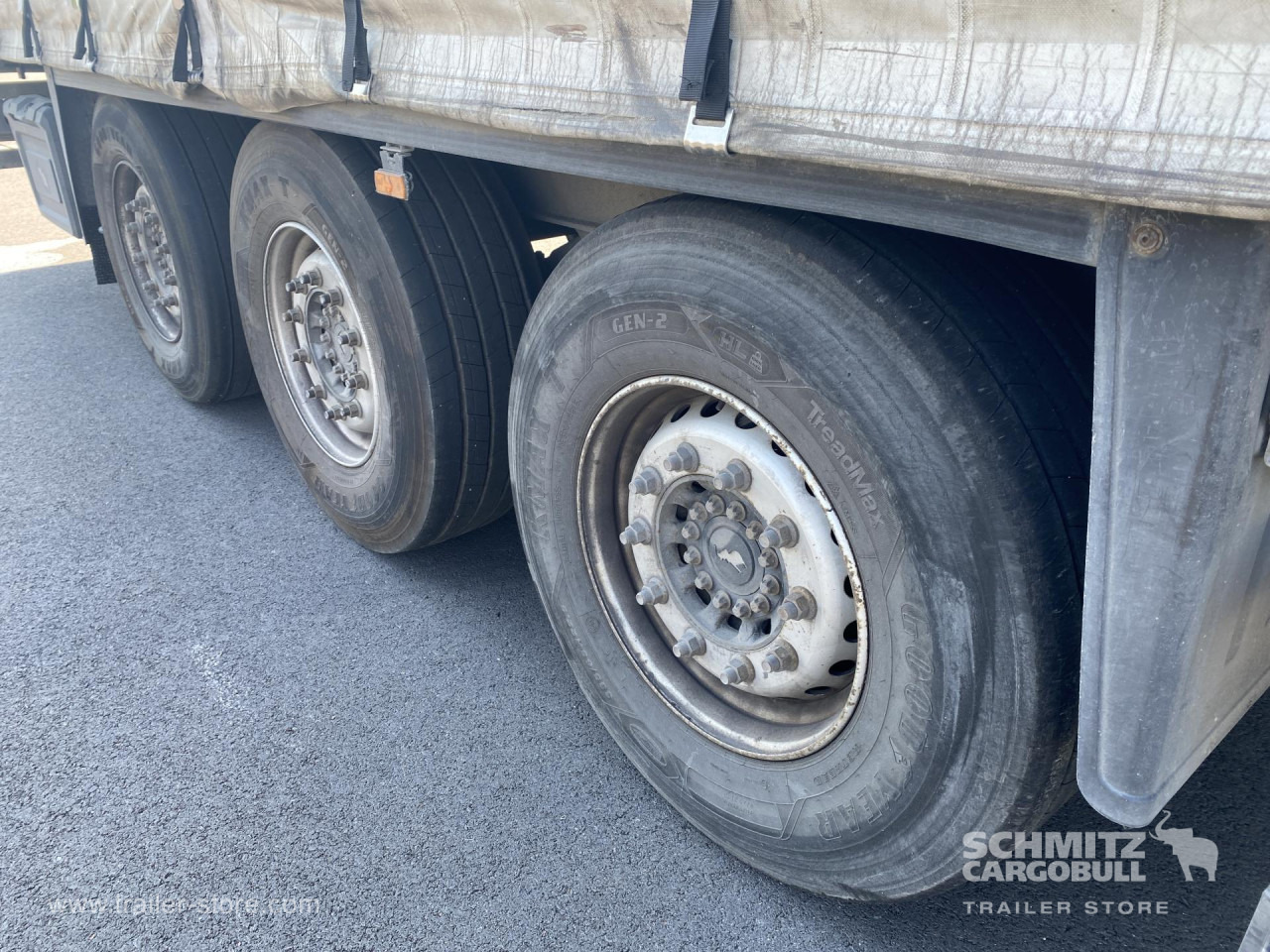 SCHMITZ Curtainsider Standard - Curtainsider semi-trailer: picture 2 SCHMITZ Curtainsider Standard - Curtainsider semi-trailer: picture 2
