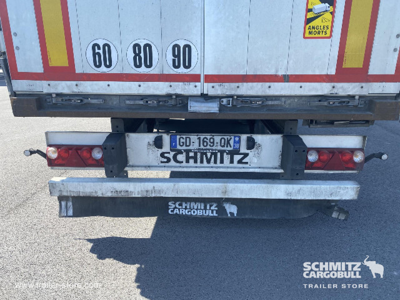 SCHMITZ Curtainsider Standard - Curtainsider semi-trailer: picture 4 SCHMITZ Curtainsider Standard - Curtainsider semi-trailer: picture 4