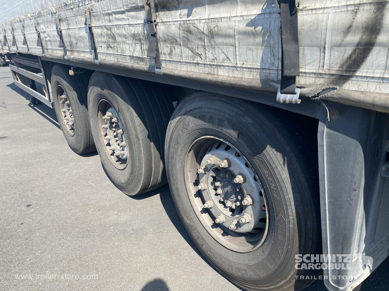 SCHMITZ Curtainsider Standard - Curtainsider semi-trailer: picture 5 SCHMITZ Curtainsider Standard - Curtainsider semi-trailer: picture 5