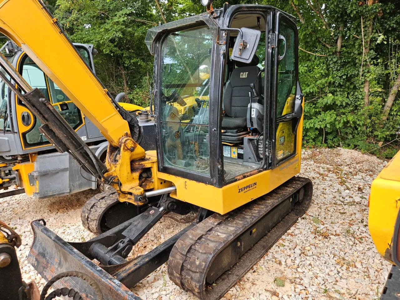 CAT 306 CR - Mini excavator: picture 1 CAT 306 CR - Mini excavator: picture 1