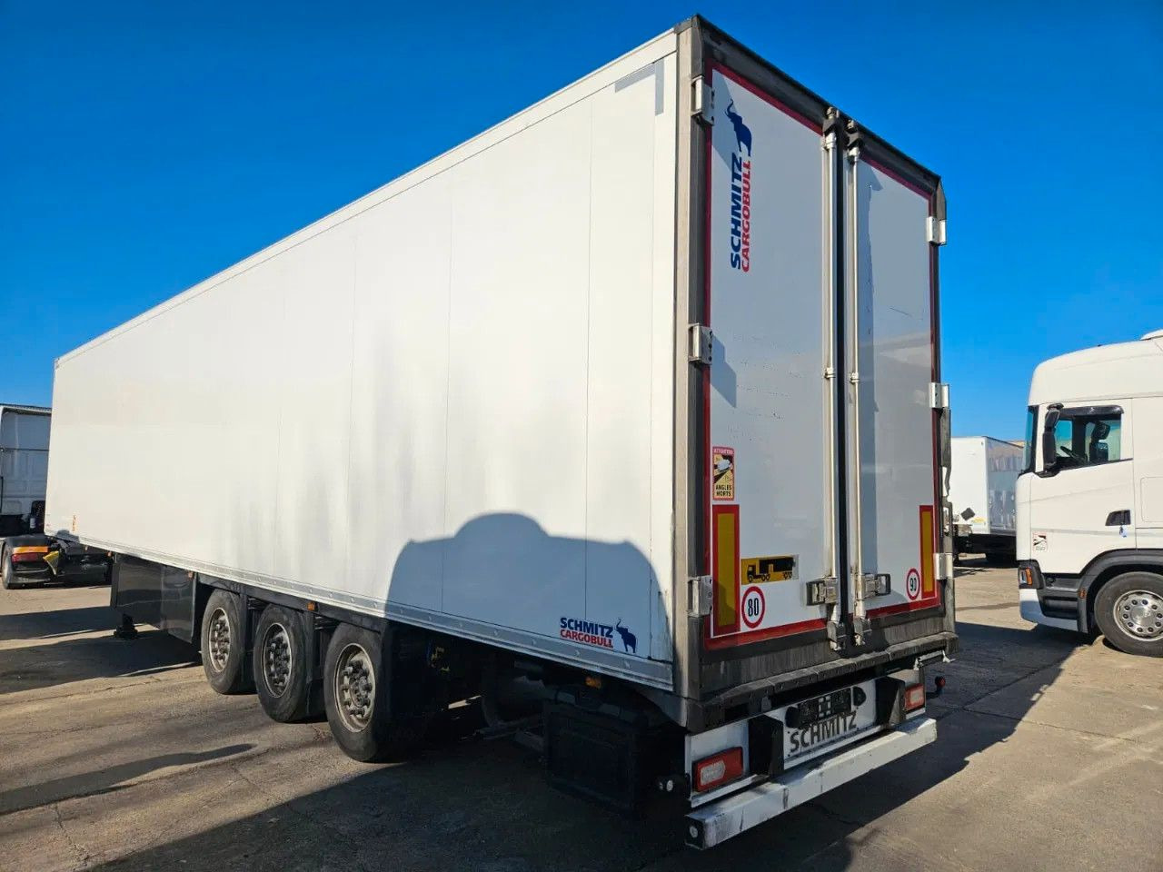 Schmitz Cargobull SCB S3B Doppel Stock ThermoKing 3833h Lifting Ax - Refrigerator semi-trailer: picture 4 Schmitz Cargobull SCB S3B Doppel Stock ThermoKing 3833h Lifting Ax - Refrigerator semi-trailer: picture 4