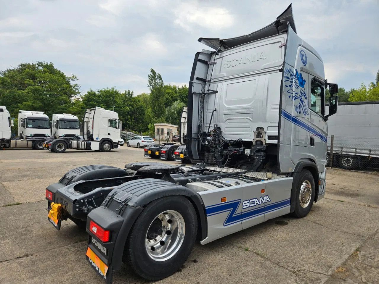 Scania S500 Standard-Digital Display-Navi-Alloy W-Retar - Tractor unit: picture 4 Scania S500 Standard-Digital Display-Navi-Alloy W-Retar - Tractor unit: picture 4