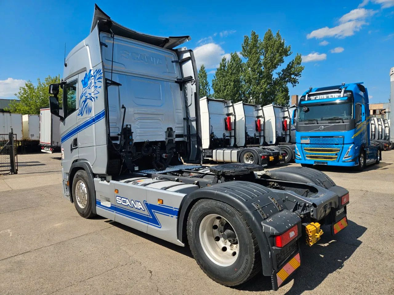 Scania S500 Standklima, 2 fridges, Big Navi, Alloy whee - Tractor unit: picture 4 Scania S500 Standklima, 2 fridges, Big Navi, Alloy whee - Tractor unit: picture 4