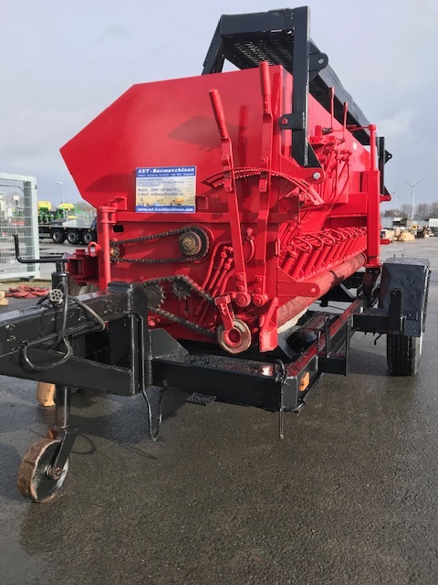 Breining Splittstreuer AWS 2500 - Attachment for Construction machinery: picture 2 Breining Splittstreuer AWS 2500 - Attachment for Construction machinery: picture 2