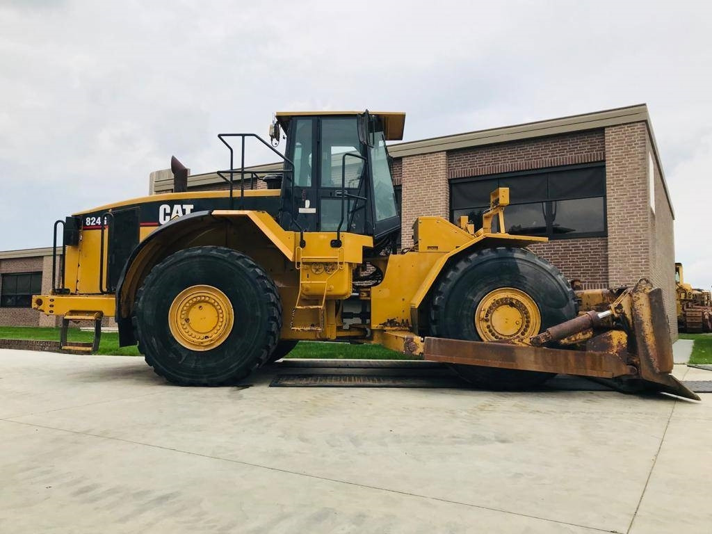 CAT 824 G - Bulldozer: picture 2 CAT 824 G - Bulldozer: picture 2