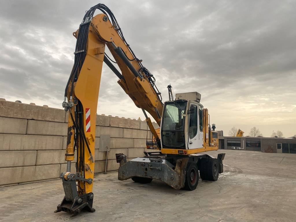 Liebherr A 904 C Litronic - Waste/ Industry handler: picture 4 Liebherr A 904 C Litronic - Waste/ Industry handler: picture 4