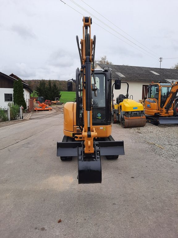 CAT 303E - Mini excavator: picture 2 CAT 303E - Mini excavator: picture 2