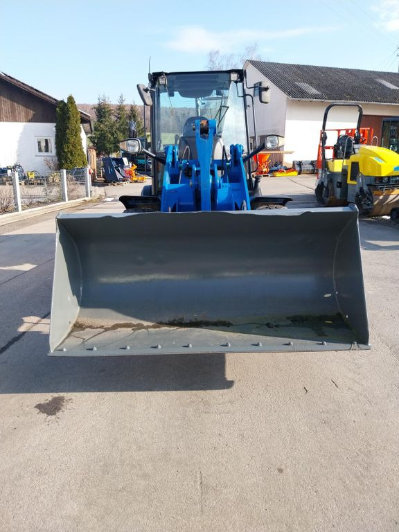 CAT 907H - Wheel loader: picture 2 CAT 907H - Wheel loader: picture 2