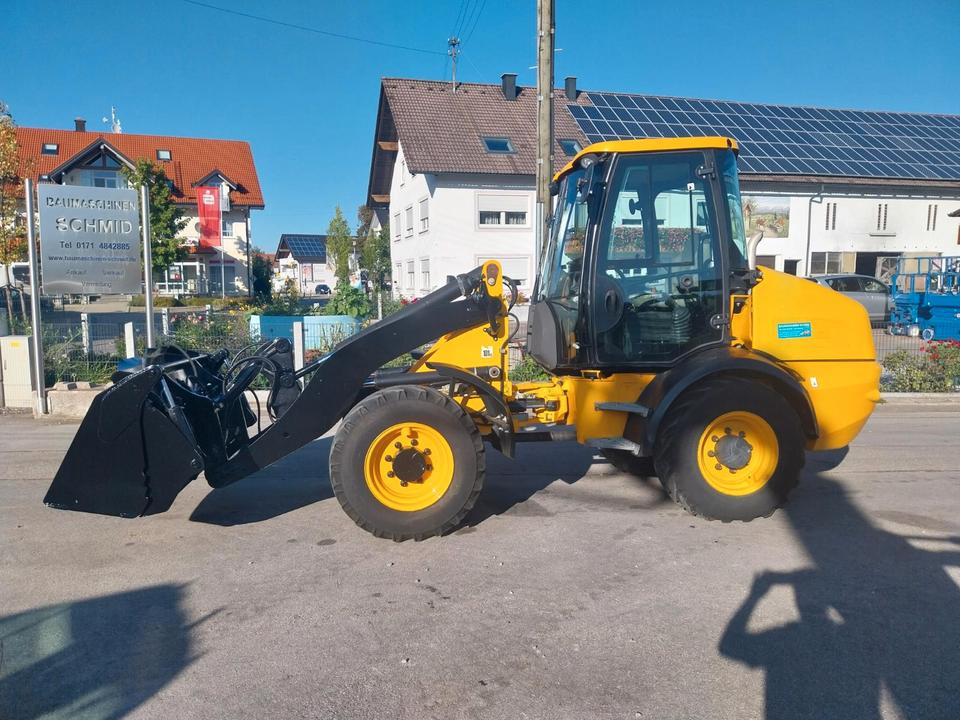 Radlader JCB 409 Hoflader Lader Schaufellader - Compact loader: picture 1 Radlader JCB 409 Hoflader Lader Schaufellader - Compact loader: picture 1
