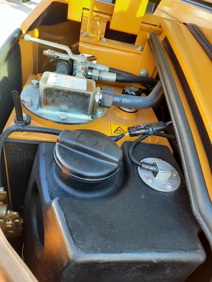 Neuen XCMG XE35E Kubota Minibagger Bagger Radlader Raupenbagger - Mini excavator: picture 5 Neuen XCMG XE35E Kubota Minibagger Bagger Radlader Raupenbagger - Mini excavator: picture 5