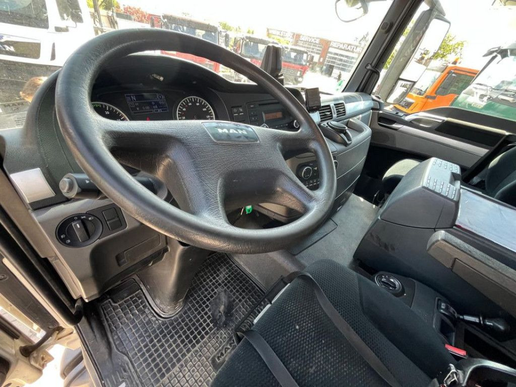 MAN TG-S 26.400 6x2-2 BL Pritsche Heckkran 5xhydr.Au - Dropside/ Flatbed truck, Crane truck: picture 5 MAN TG-S 26.400 6x2-2 BL Pritsche Heckkran 5xhydr.Au - Dropside/ Flatbed truck, Crane truck: picture 5