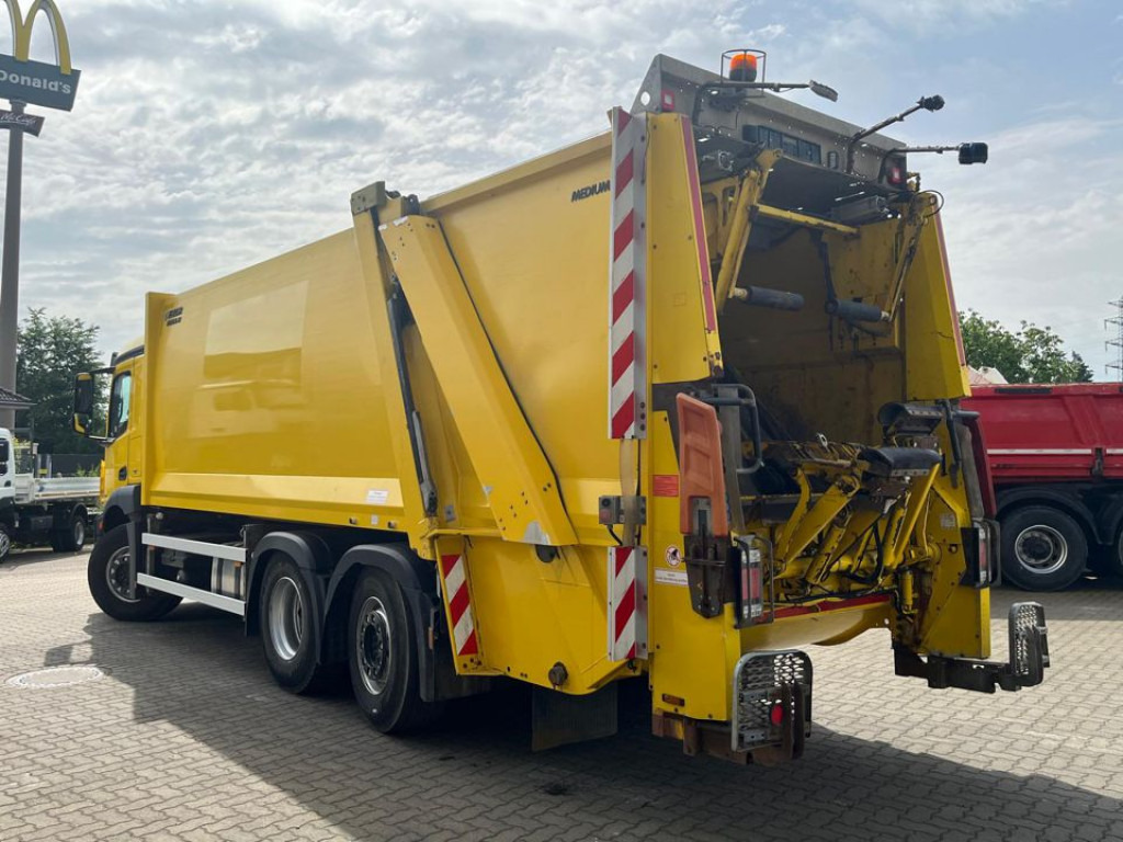 Garbage truck for transportation of garbage MERCEDES-BENZ Antos 2533 L 6x2 ENA Müllwagen Zoeller + Schüttung: picture 9