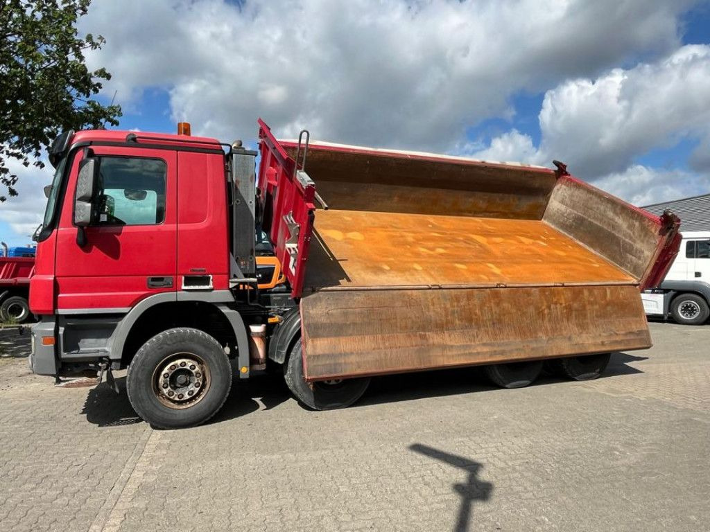 Mercedes-Benz Actros 4141 K 8x4 4-Achs Kipper Bordmatik Meille - Tipper: picture 3 Mercedes-Benz Actros 4141 K 8x4 4-Achs Kipper Bordmatik Meille - Tipper: picture 3