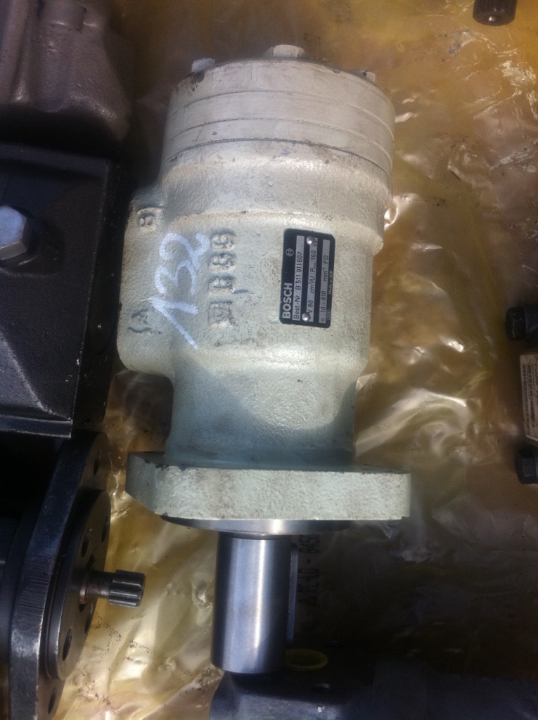 BOSCH B511911607 - Hydraulic motor for Construction machinery: picture 1 BOSCH B511911607 - Hydraulic motor for Construction machinery: picture 1