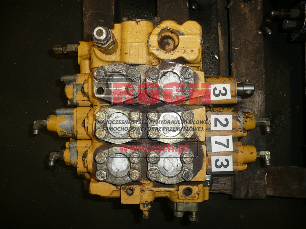 CATERPILLAR 00275 224-4936 00425 235-0404 + 01280 239-0402 - 3 SEKCYJNY + 9T-162105 - Hydraulic valve: picture 2 CATERPILLAR 00275 224-4936 00425 235-0404 + 01280 239-0402 - 3 SEKCYJNY + 9T-162105 - Hydraulic valve: picture 2